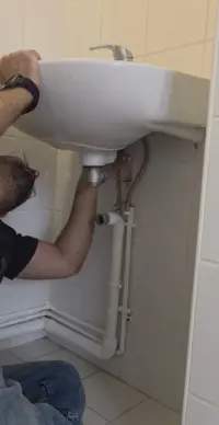 installation-lavabo-salle-de-bain-marrakech