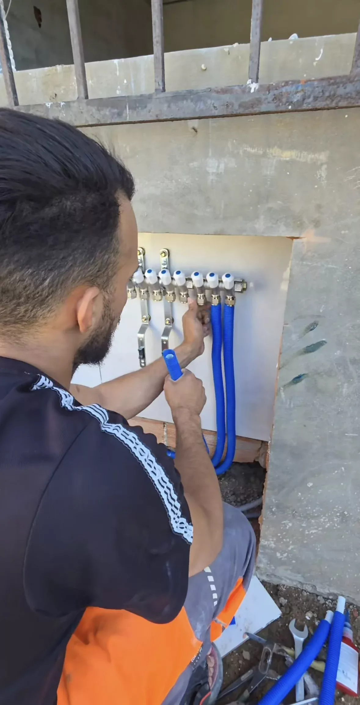 Raccordement d'une nourrice de plomberie à Marrakech